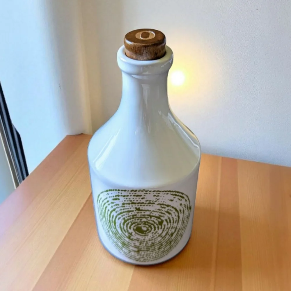 Mary Judge Olive Oil/Vinegar dispenser Maioliche Michelango Made In Italy 6.5" - Picture 3 of 11
